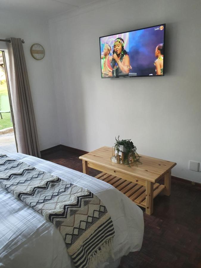 Alu Guesthouse Roodepoort Exterior foto