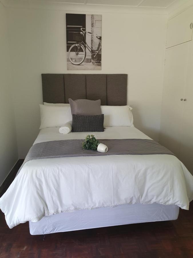 Alu Guesthouse Roodepoort Exterior foto