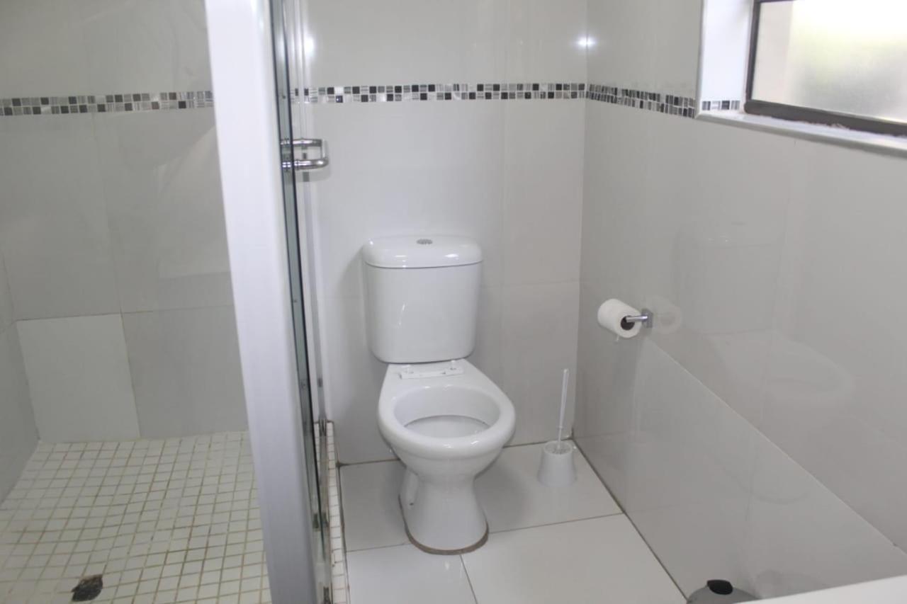 Alu Guesthouse Roodepoort Habitación foto